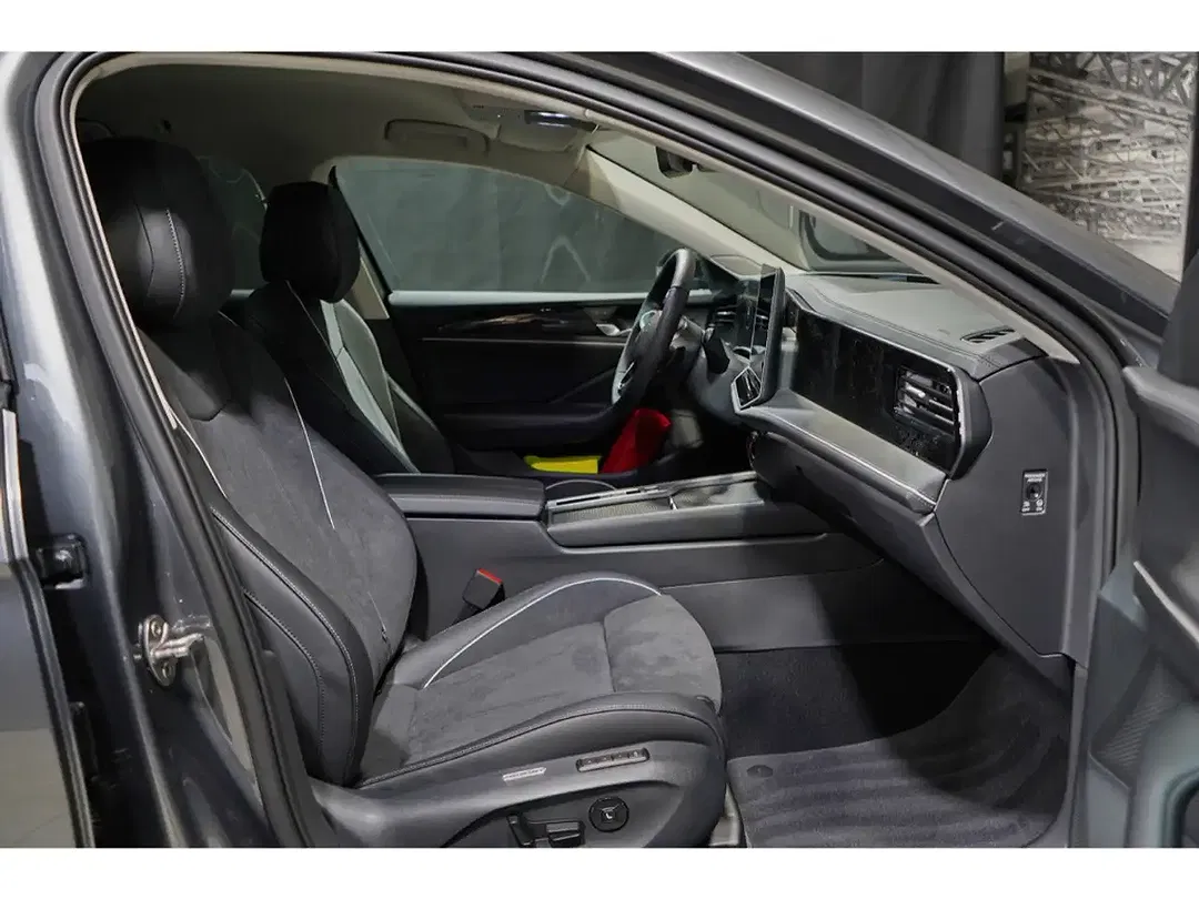 Volkswagen Passat - Thumbnail 5