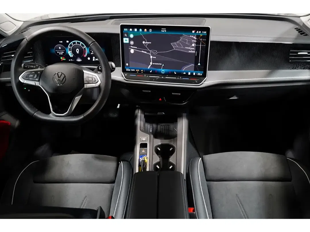 Volkswagen Passat - Thumbnail 6