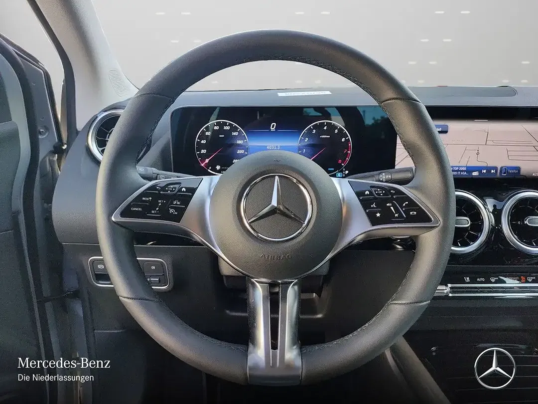 Mercedes-Benz B 180 - Thumbnail 13
