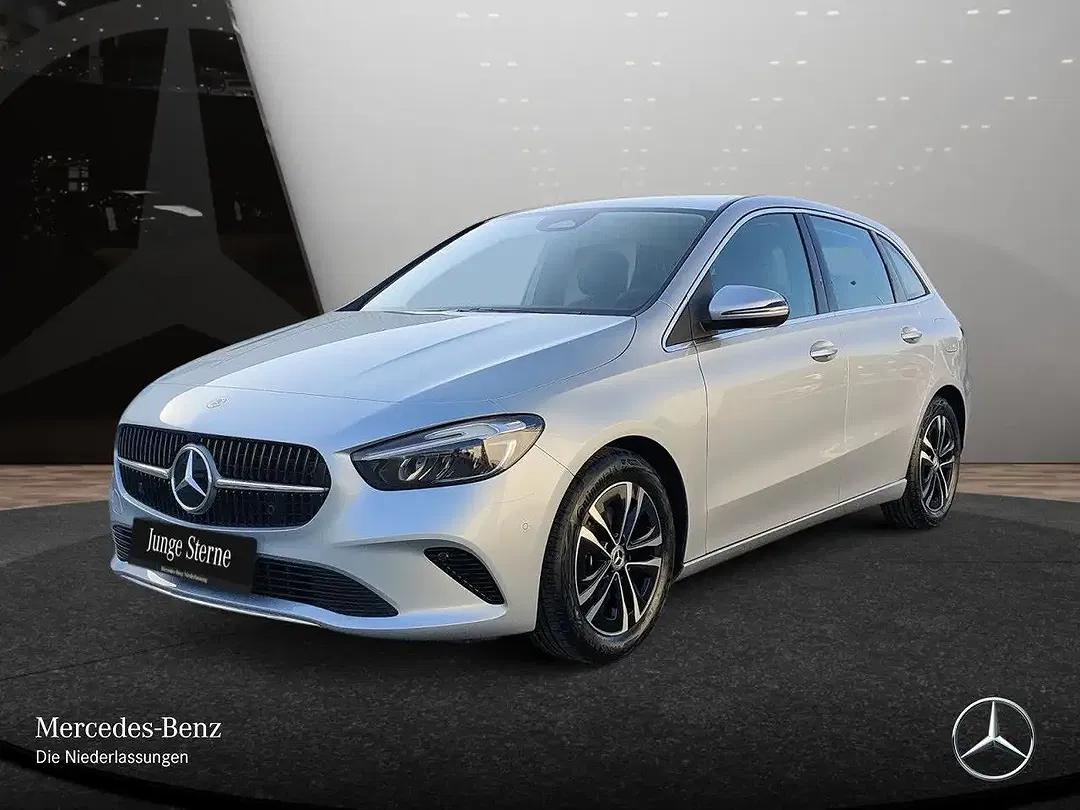 Mercedes-Benz B 180 - Thumbnail 1