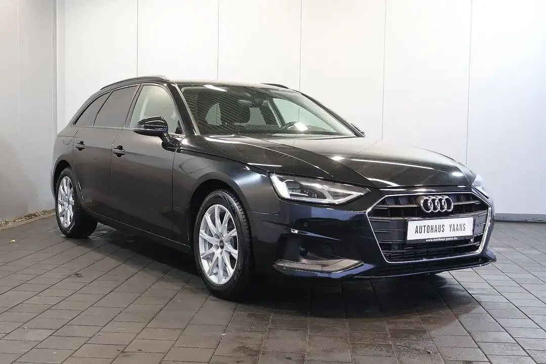 Audi A4 - Thumbnail 3