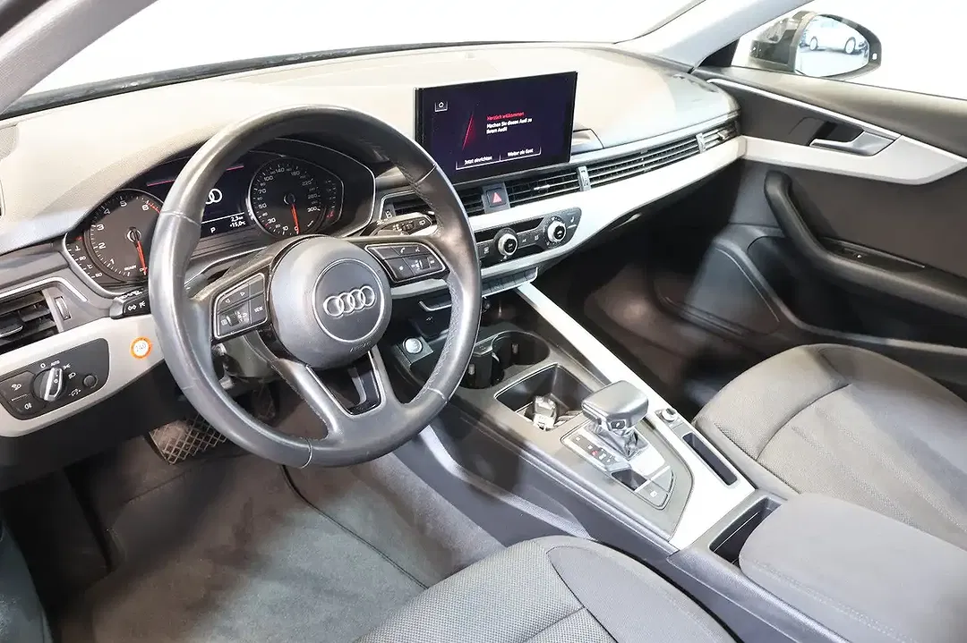 Audi A4 - Thumbnail 9