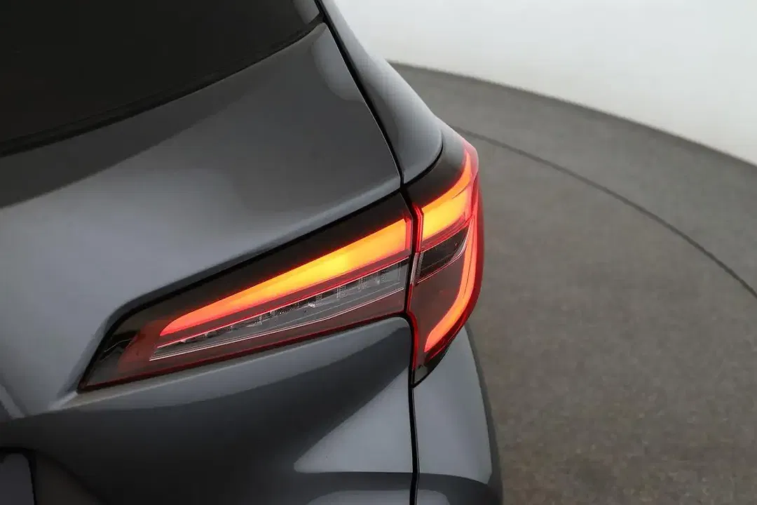 Toyota Corolla - Thumbnail 12