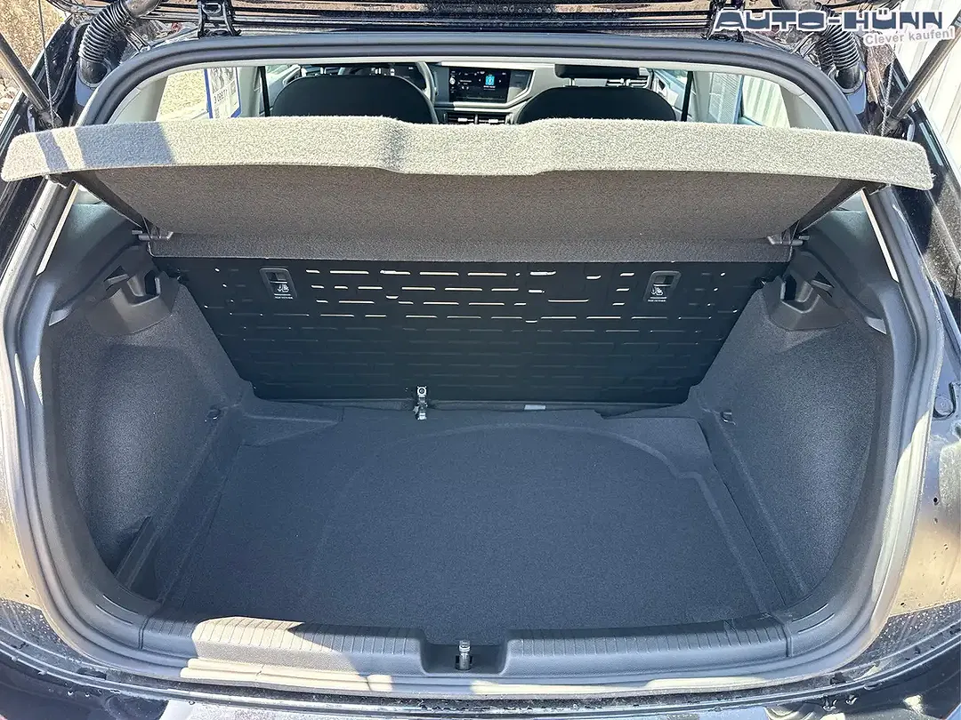 Volkswagen Polo - Thumbnail 10