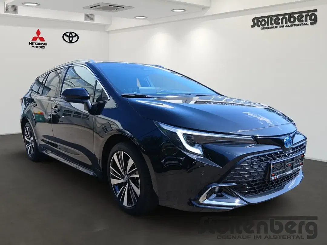 Toyota Corolla - Thumbnail 3