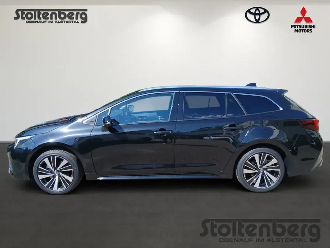 Toyota Corolla - Thumbnail 8