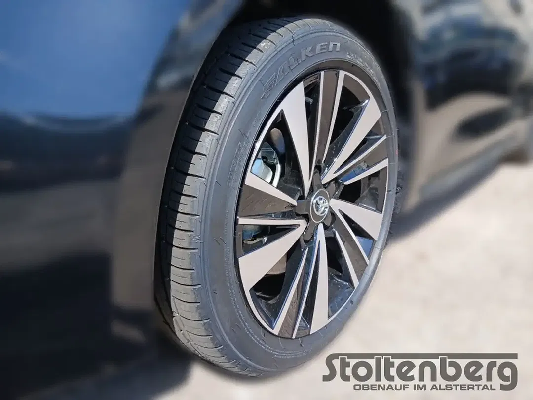 Toyota Corolla - Thumbnail 9