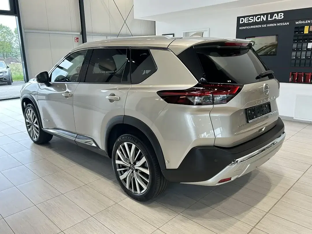 Nissan X-Trail - Thumbnail 4