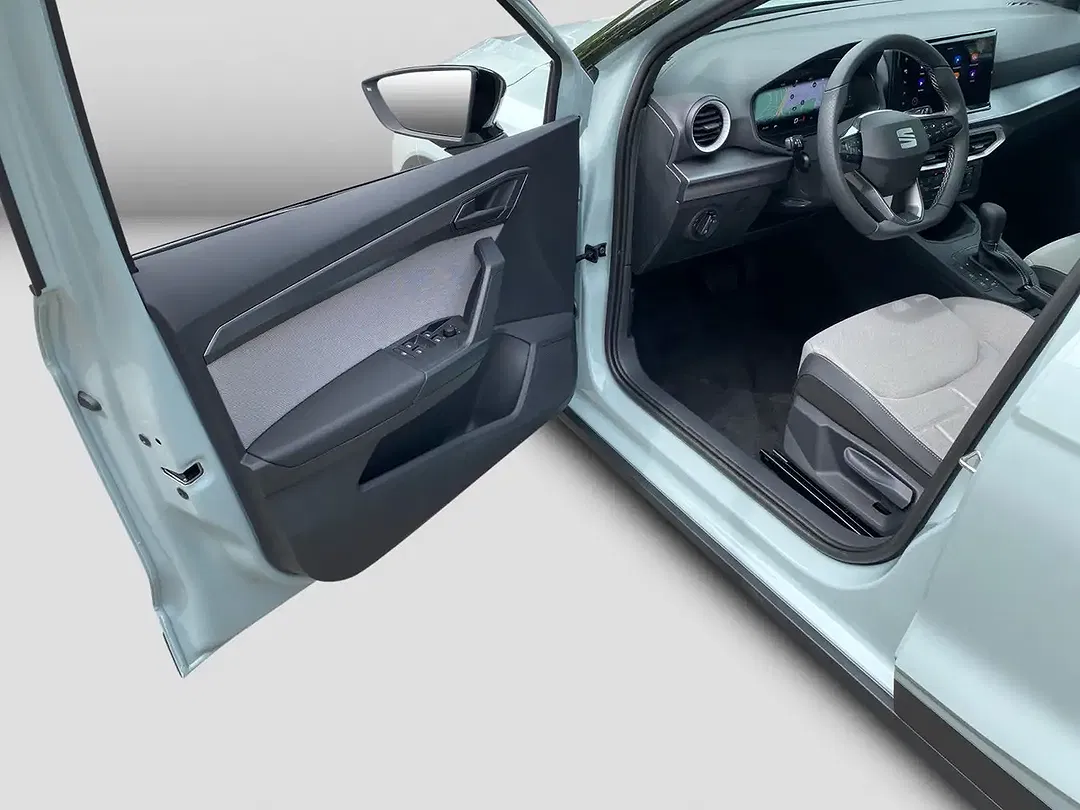 SEAT Arona - Thumbnail 12