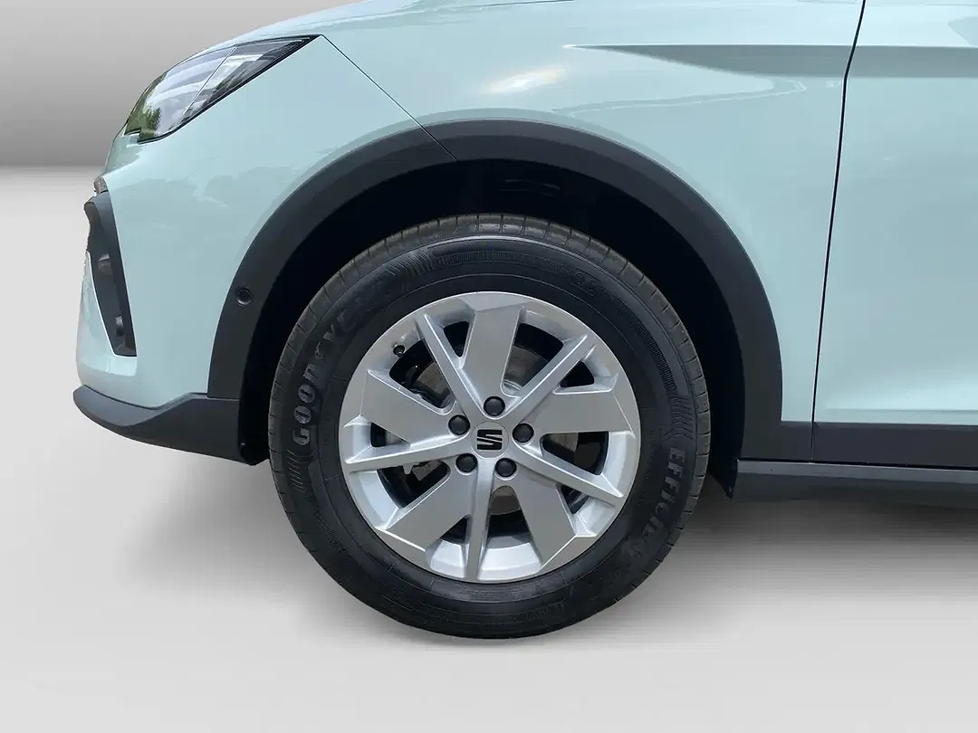 SEAT Arona - Thumbnail 3