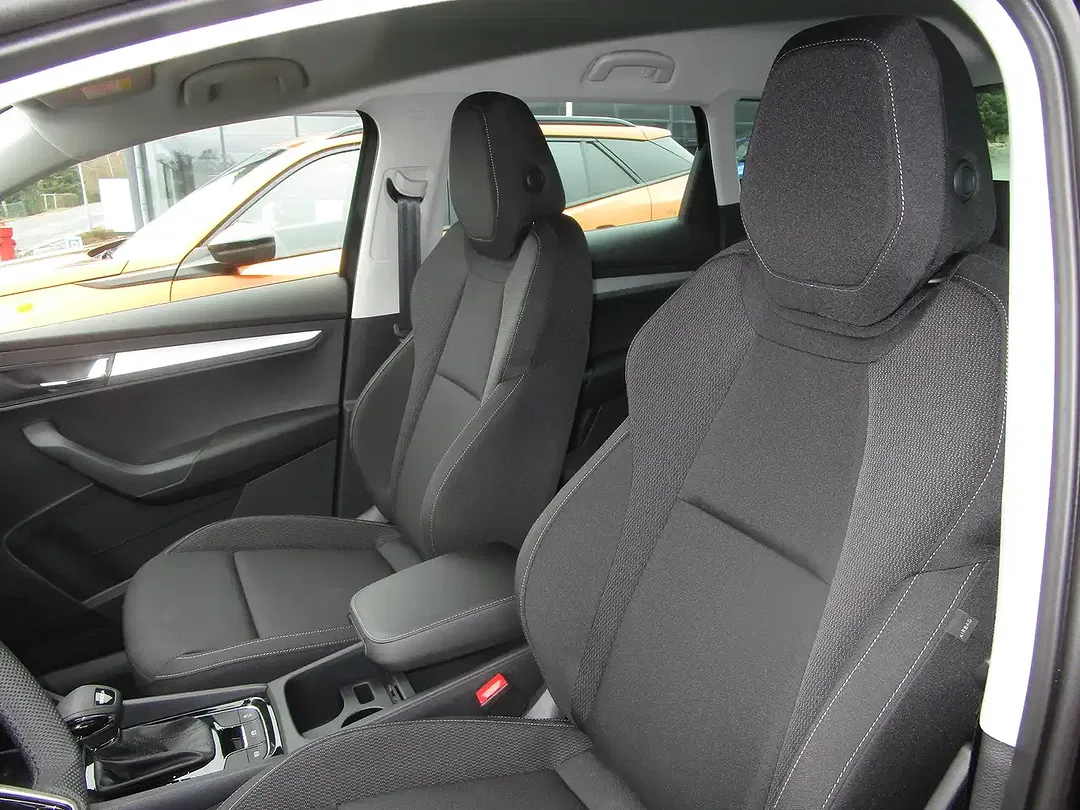 Skoda Karoq - Thumbnail 10