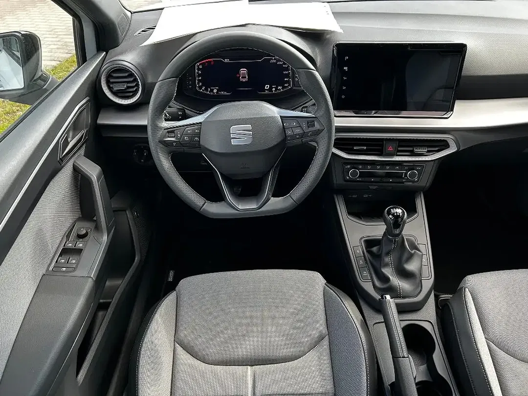 SEAT Ibiza - Thumbnail 3