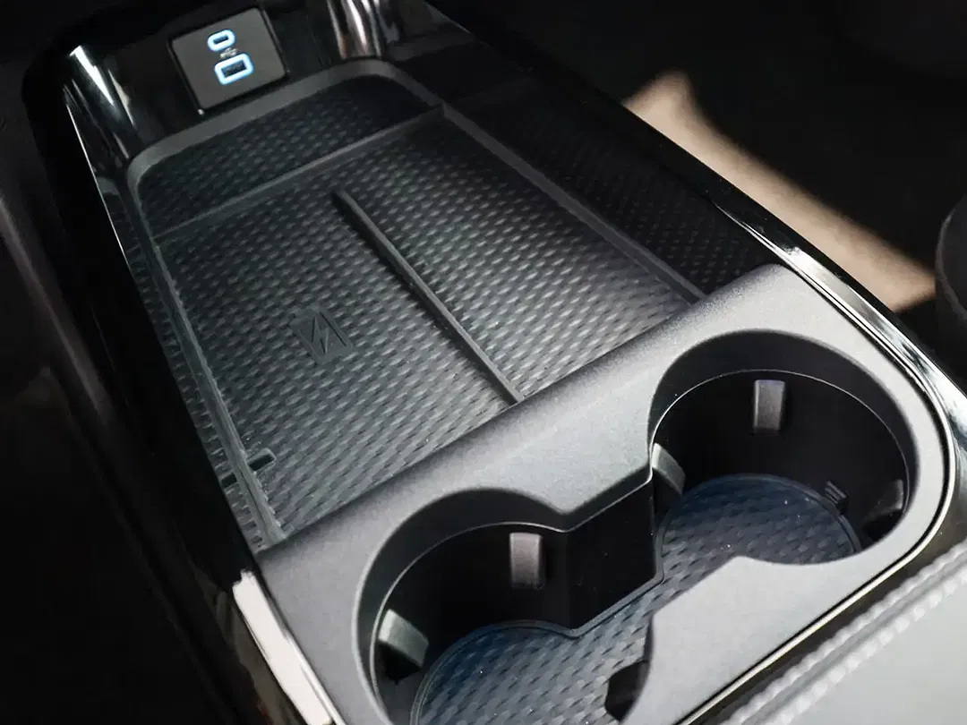 Ford Mustang - Thumbnail 14