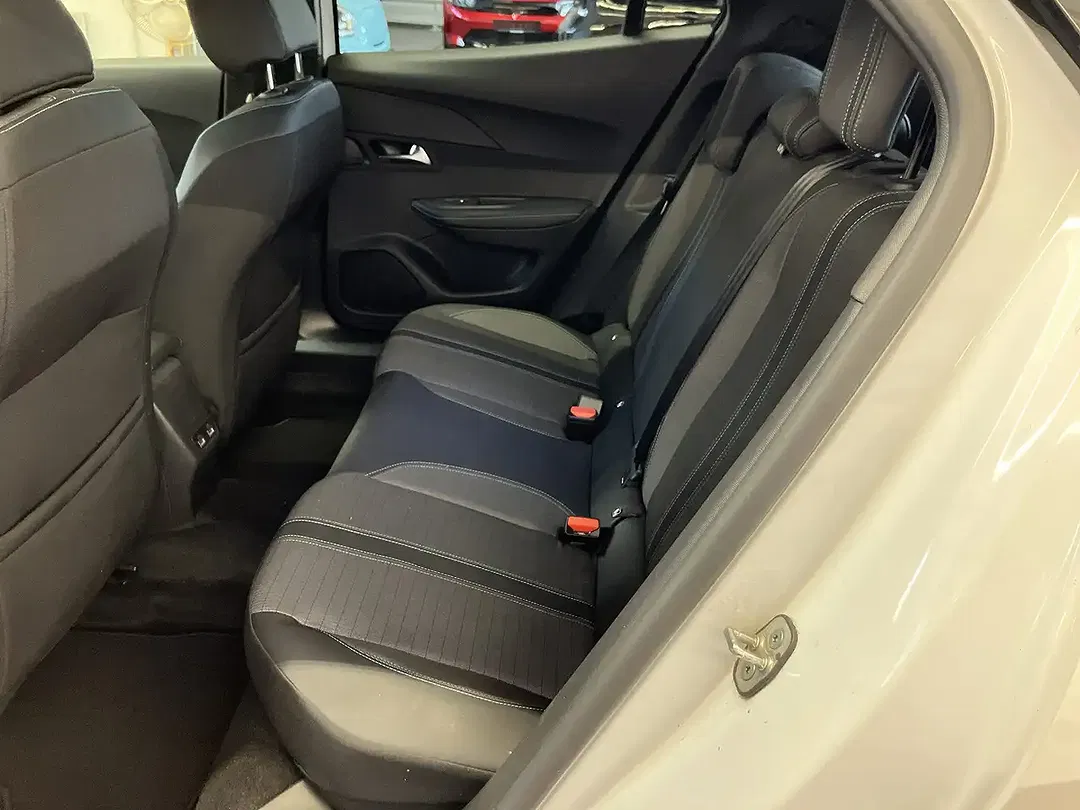 Peugeot 2008 - Thumbnail 14
