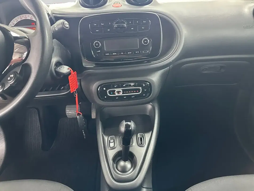 smart forTwo - Thumbnail 12