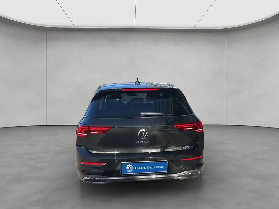 Volkswagen Golf - Thumbnail 4