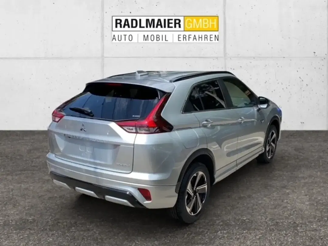 Mitsubishi Eclipse Cross - Thumbnail 6