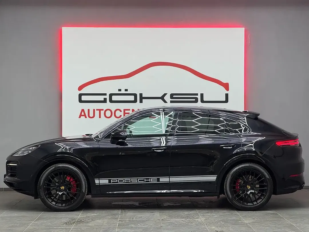 Porsche Cayenne Coupe GTS - foto 2