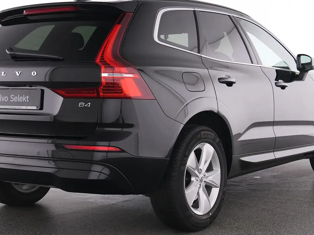 Volvo XC60 - Thumbnail 9