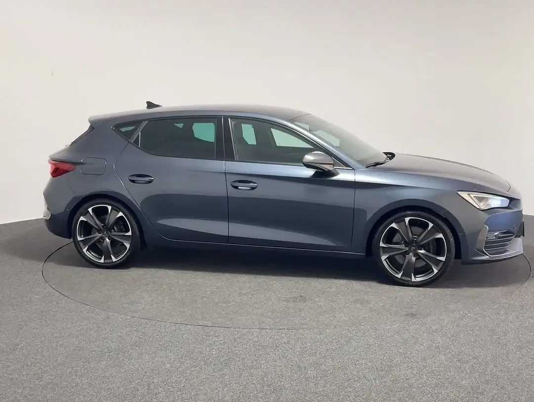 CUPRA Leon - Thumbnail 2