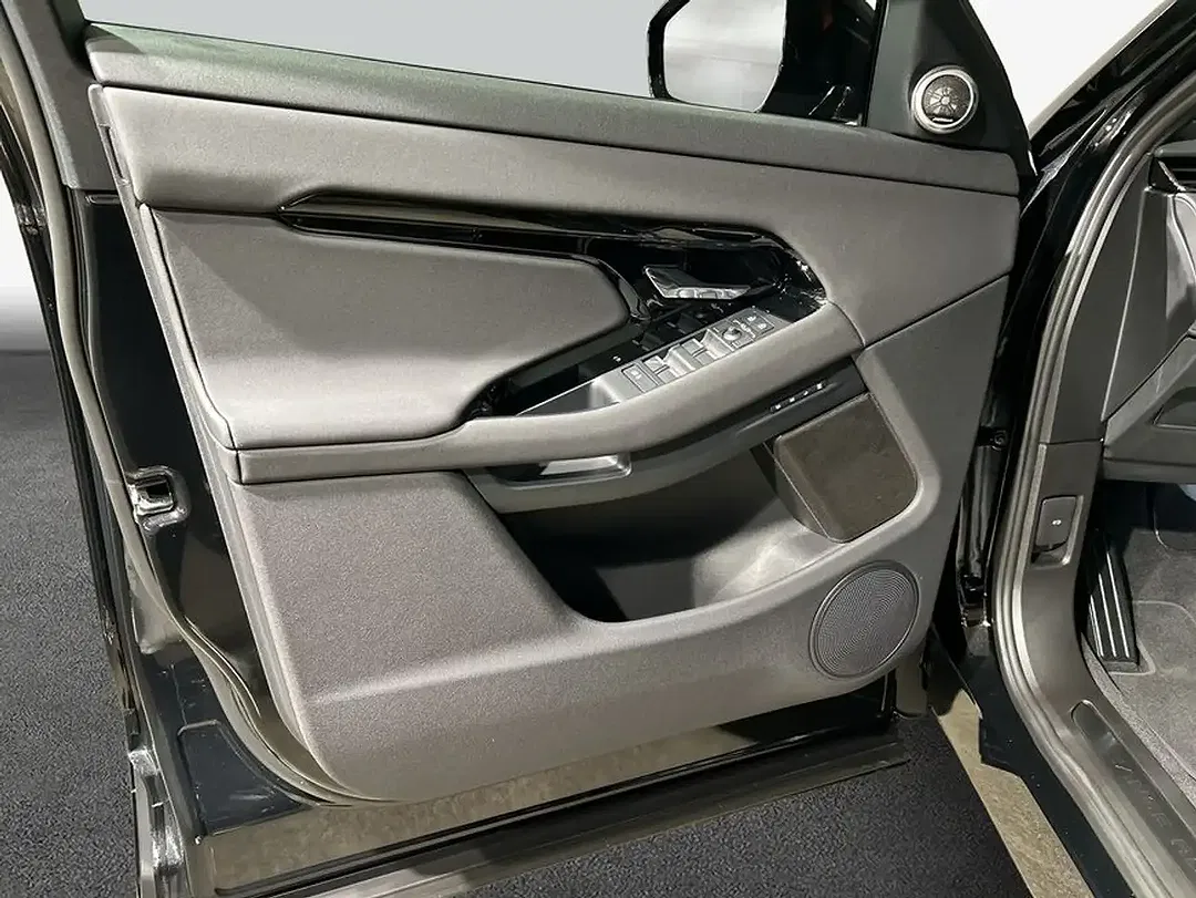 Land Rover Range Rover Evoque - Thumbnail 13