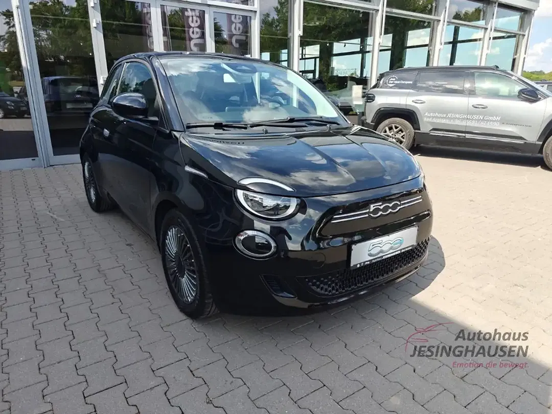Fiat 500e - Thumbnail 3