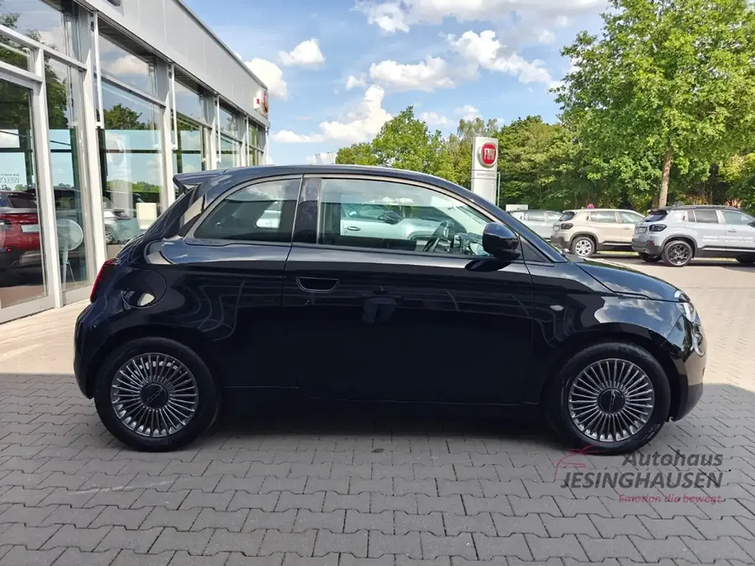 Fiat 500e - Thumbnail 4