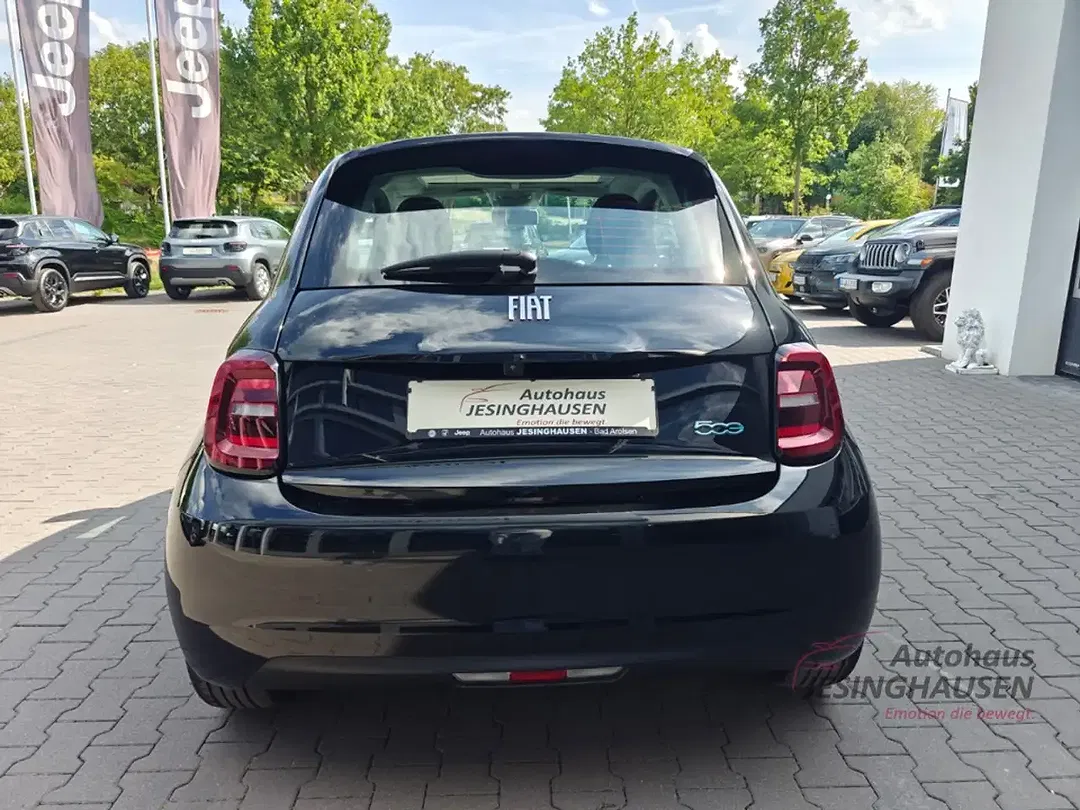 Fiat 500e - Thumbnail 7