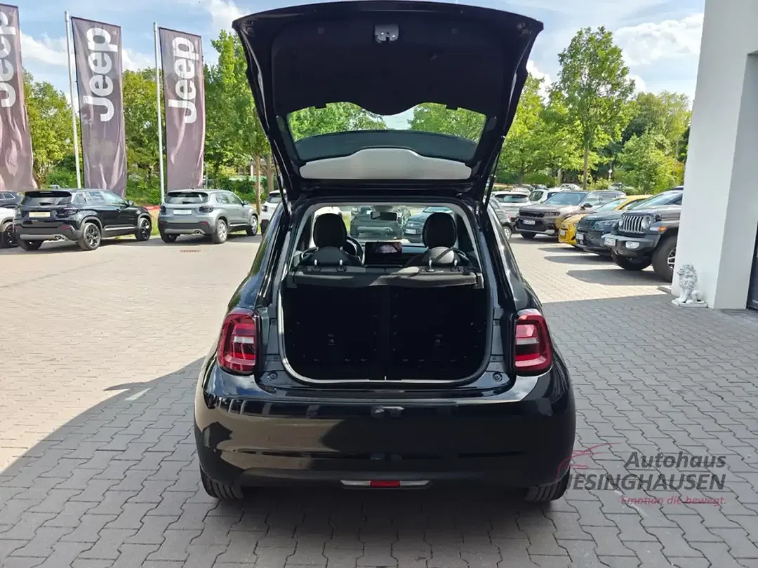 Fiat 500e - Thumbnail 8