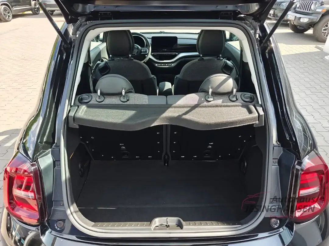 Fiat 500e - Thumbnail 9