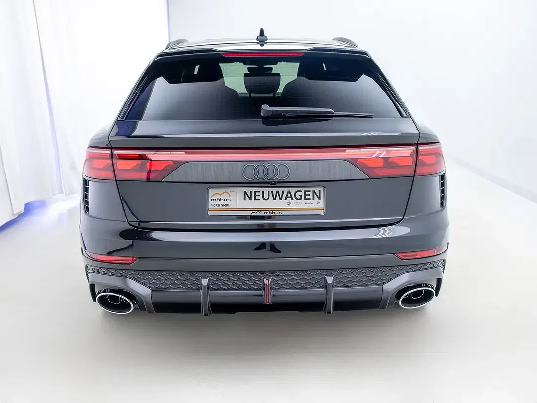 Audi RS Q8 - Thumbnail 6