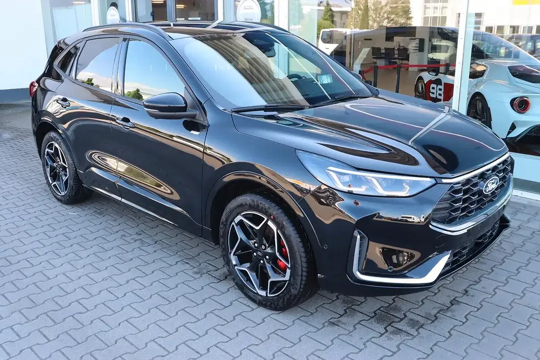 Ford Kuga - Thumbnail 1