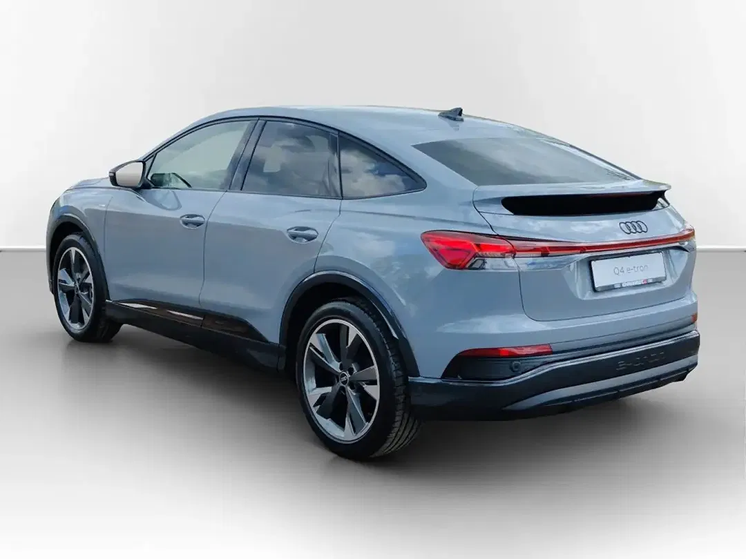 Audi e-tron - Thumbnail 3