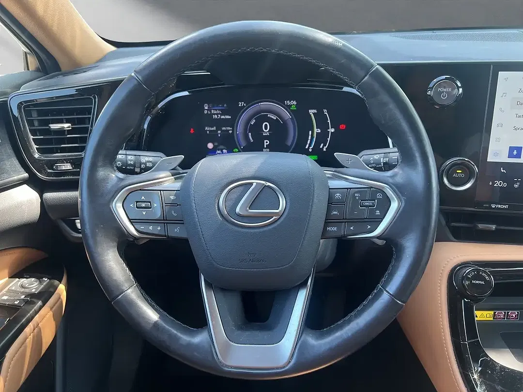Lexus NX 450h+ - Thumbnail 10