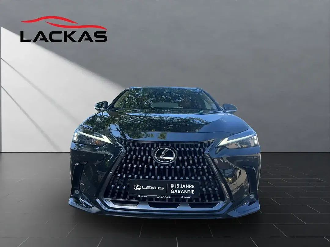 Lexus NX 450h+ - Thumbnail 8