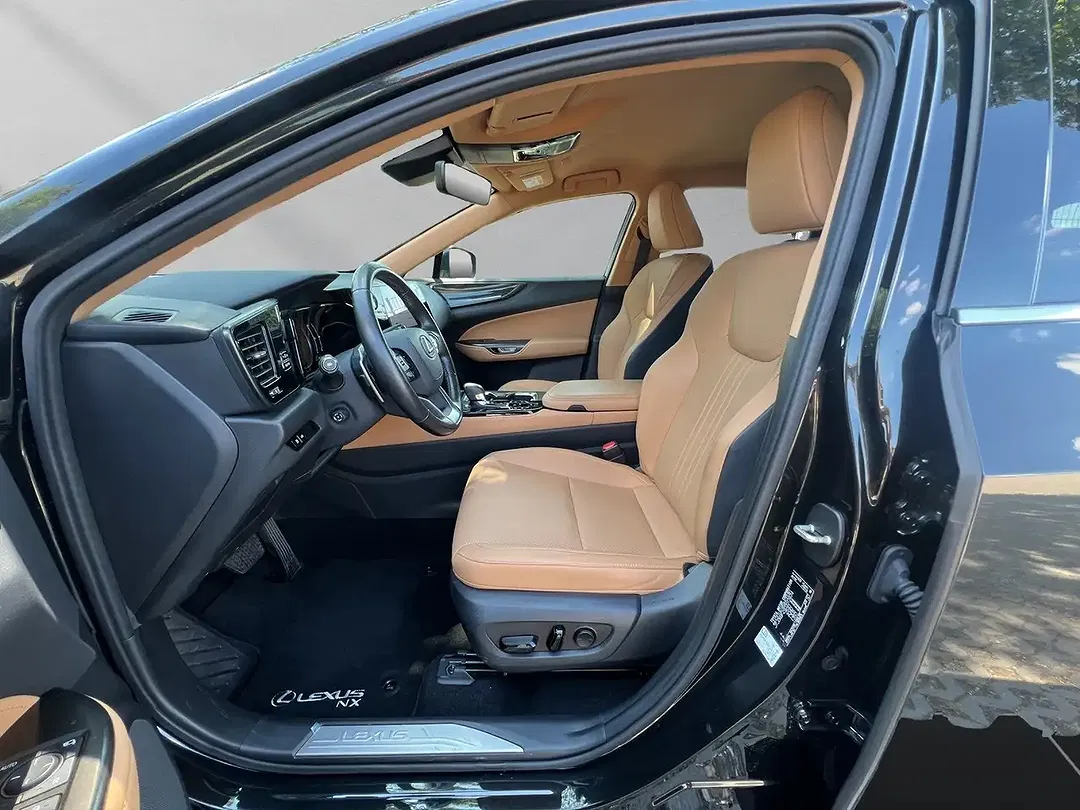 Lexus NX 450h+ - Thumbnail 9