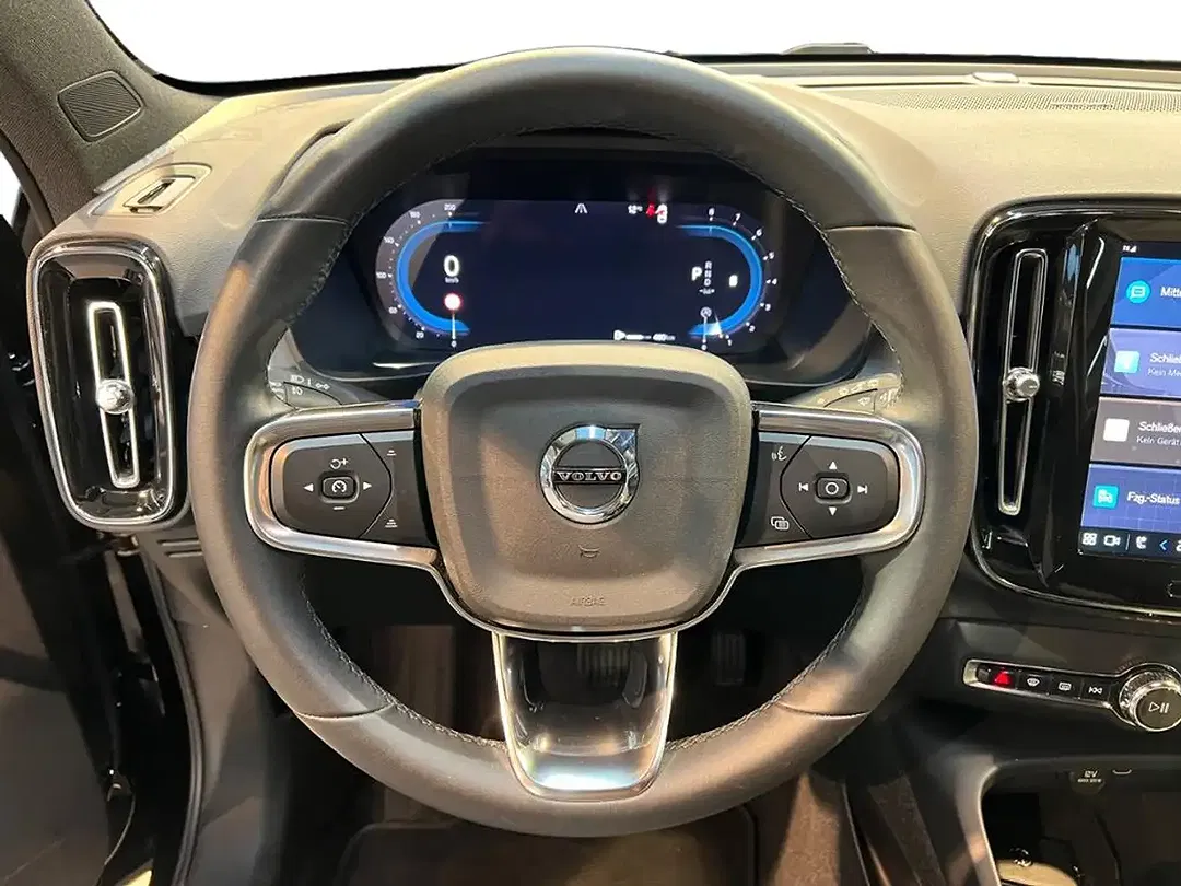 Volvo XC40 - Thumbnail 10