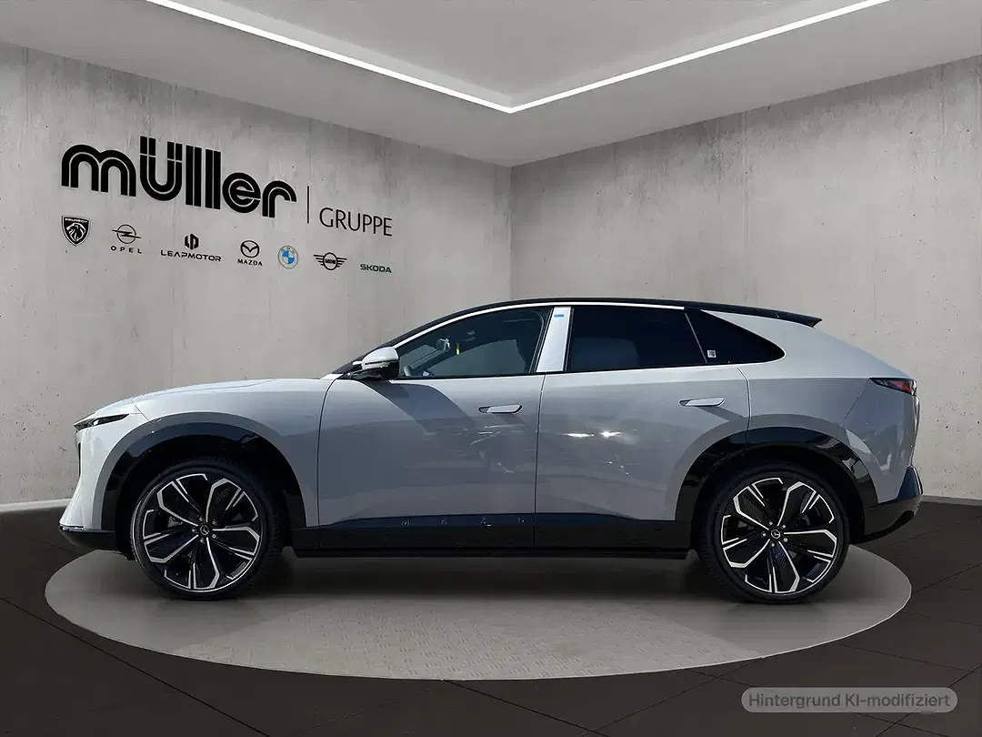 Mazda CX-6e - Thumbnail 4
