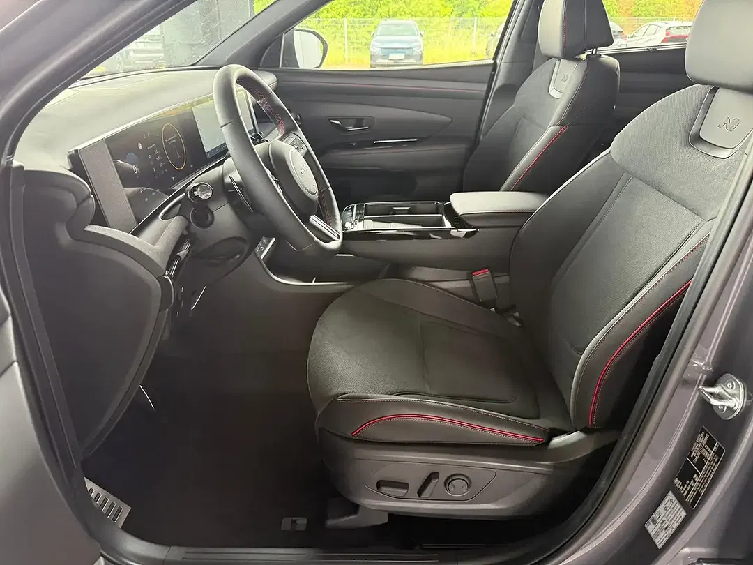 Hyundai TUCSON - Thumbnail 8