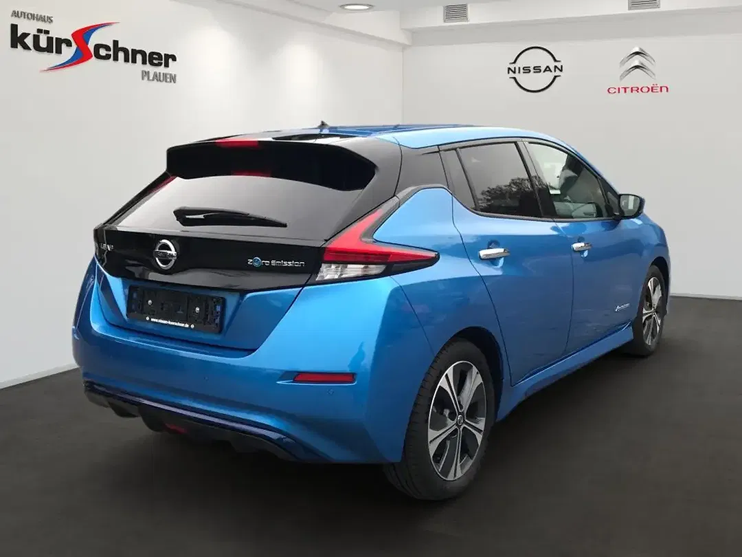 Nissan Leaf - Thumbnail 10