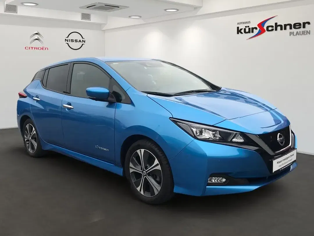 Nissan Leaf - Thumbnail 11