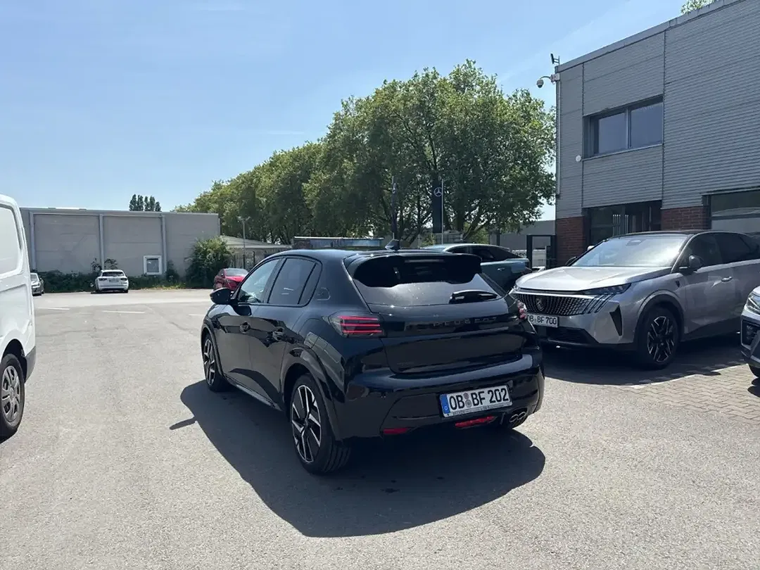 Peugeot 208 - Thumbnail 7