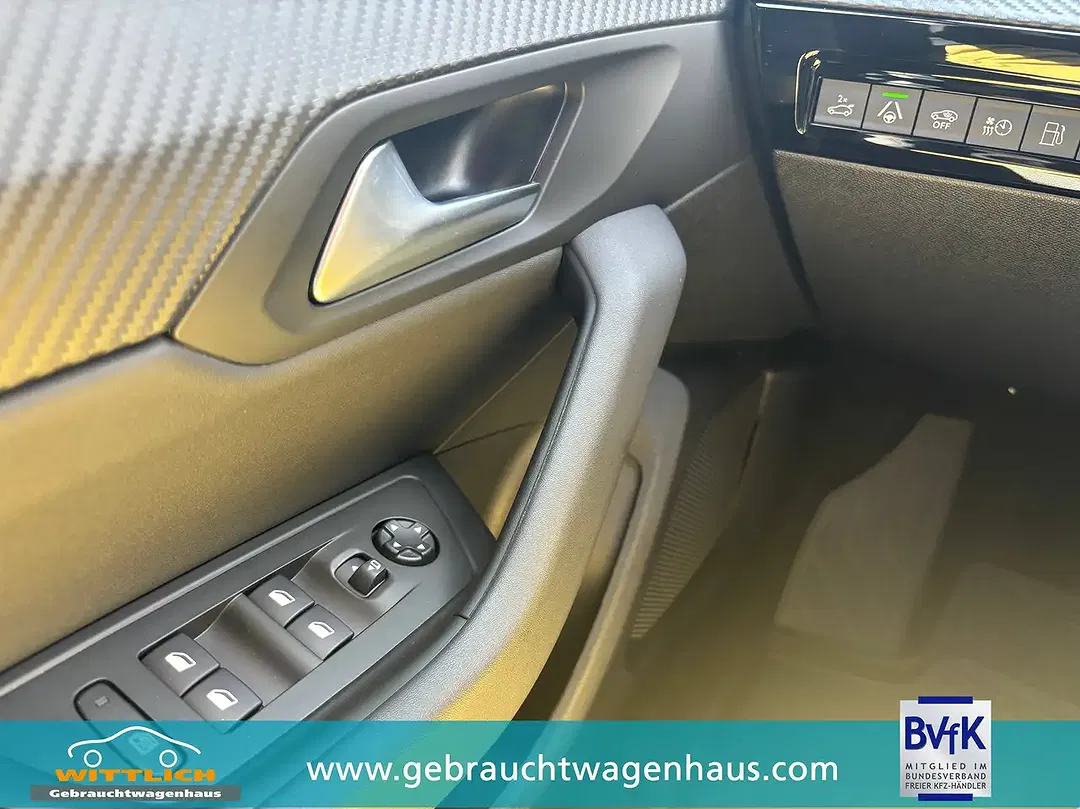 Peugeot 508 - Thumbnail 34