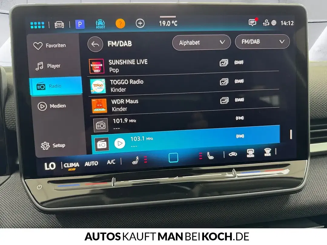 Volkswagen T-Roc - Thumbnail 11