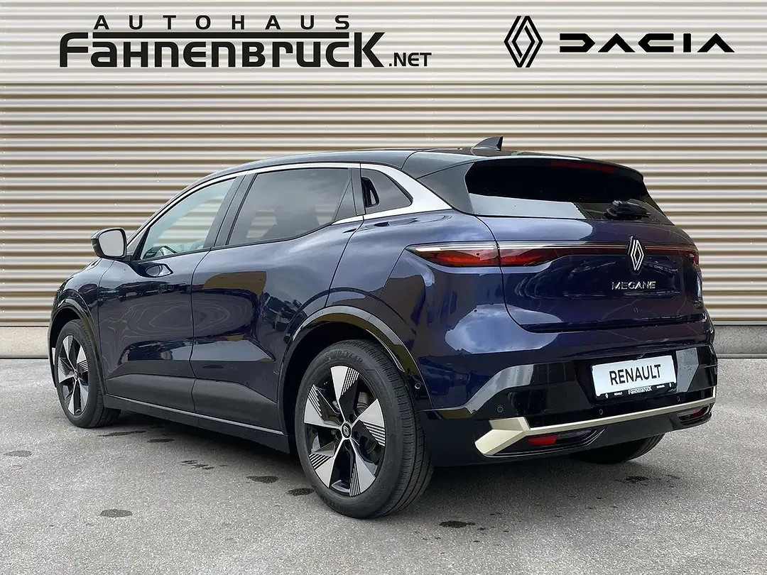 Renault Megane E-Tech - Thumbnail 3