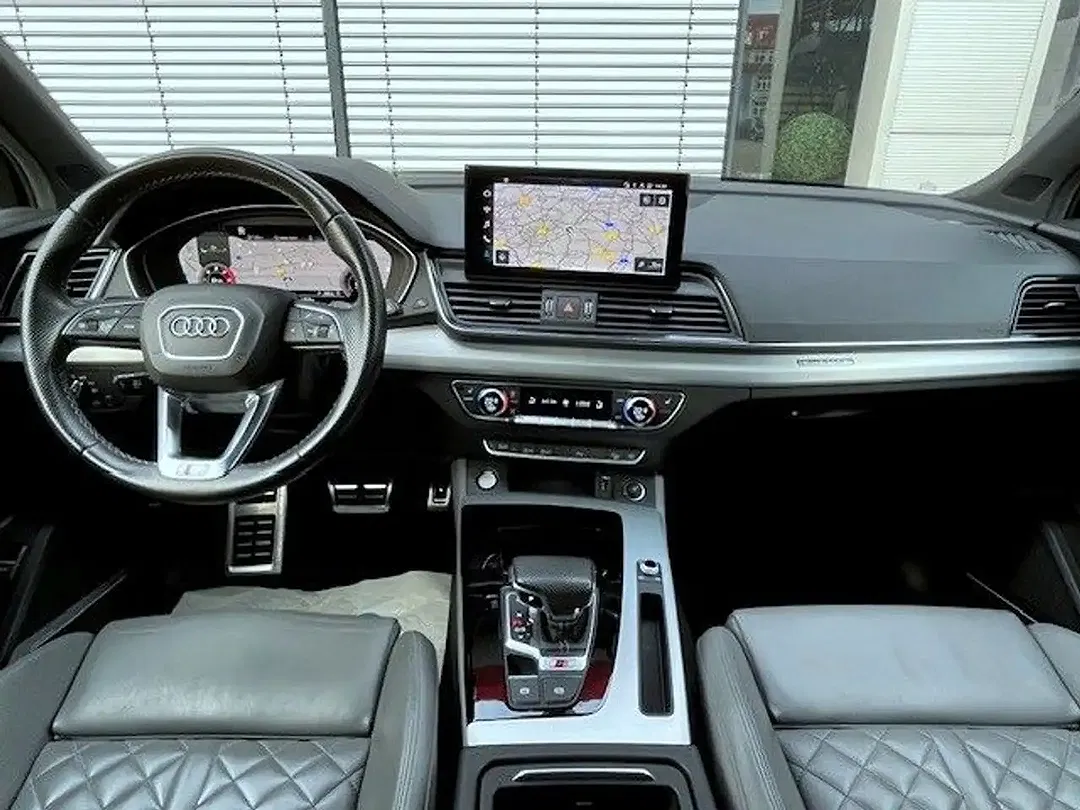 Audi SQ5 - Thumbnail 9