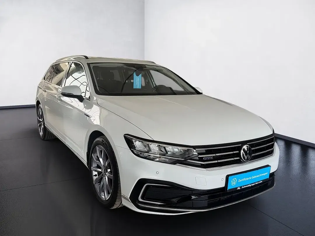 Volkswagen Passat Variant - Thumbnail 7