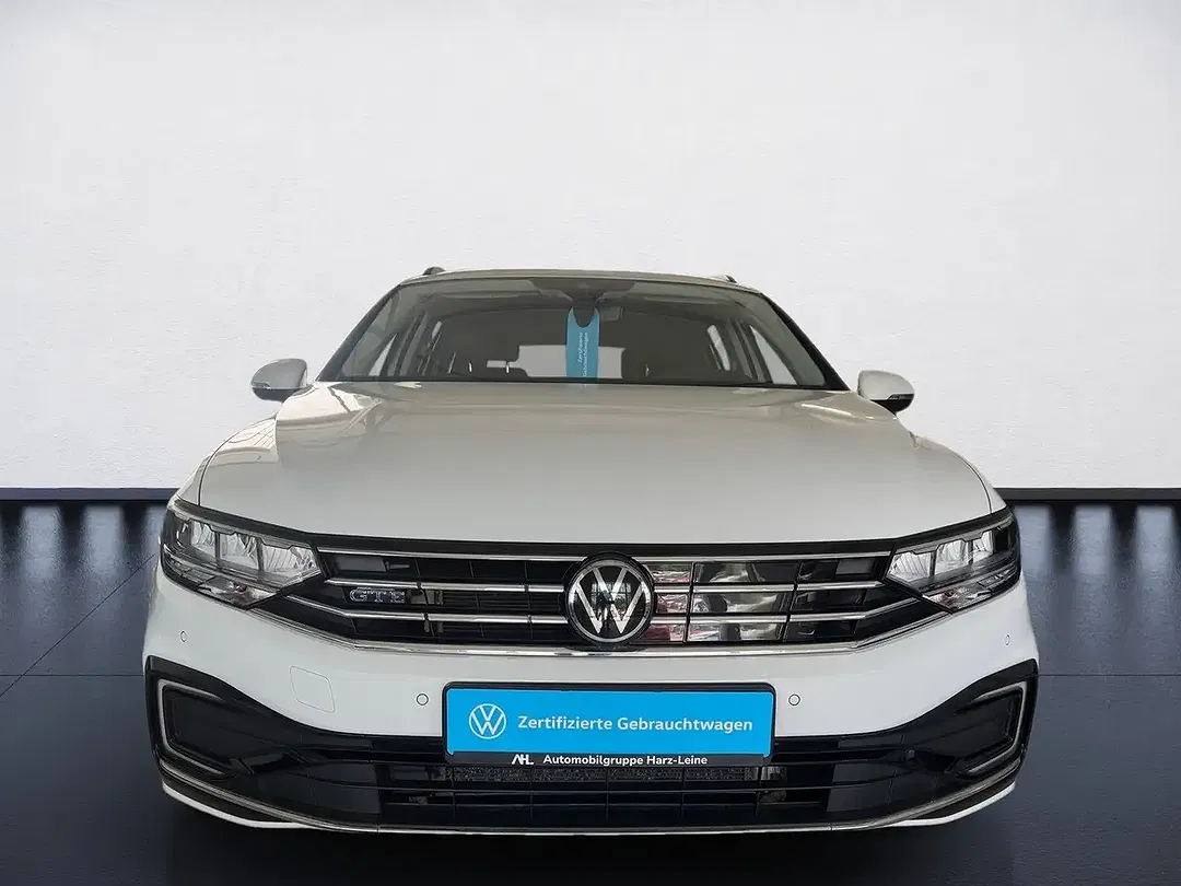 Volkswagen Passat Variant - Thumbnail 8