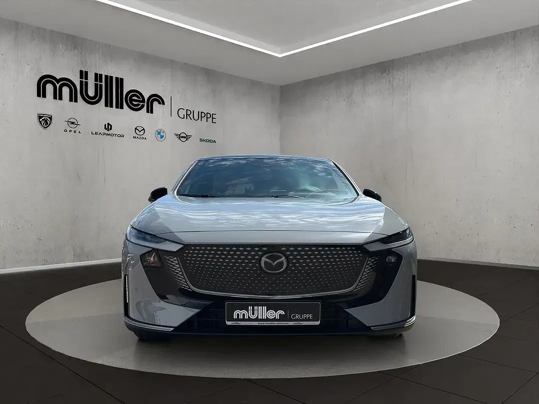 Mazda 6 - Thumbnail 3