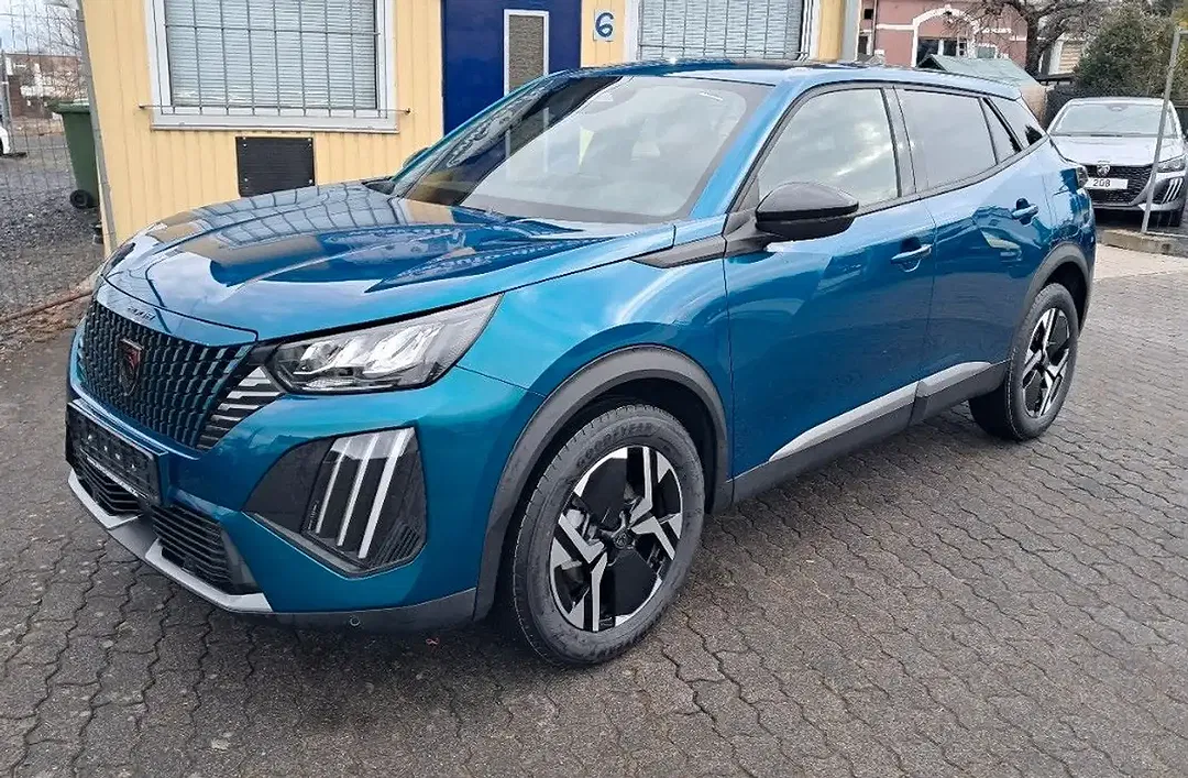 Peugeot 2008 - Thumbnail 1